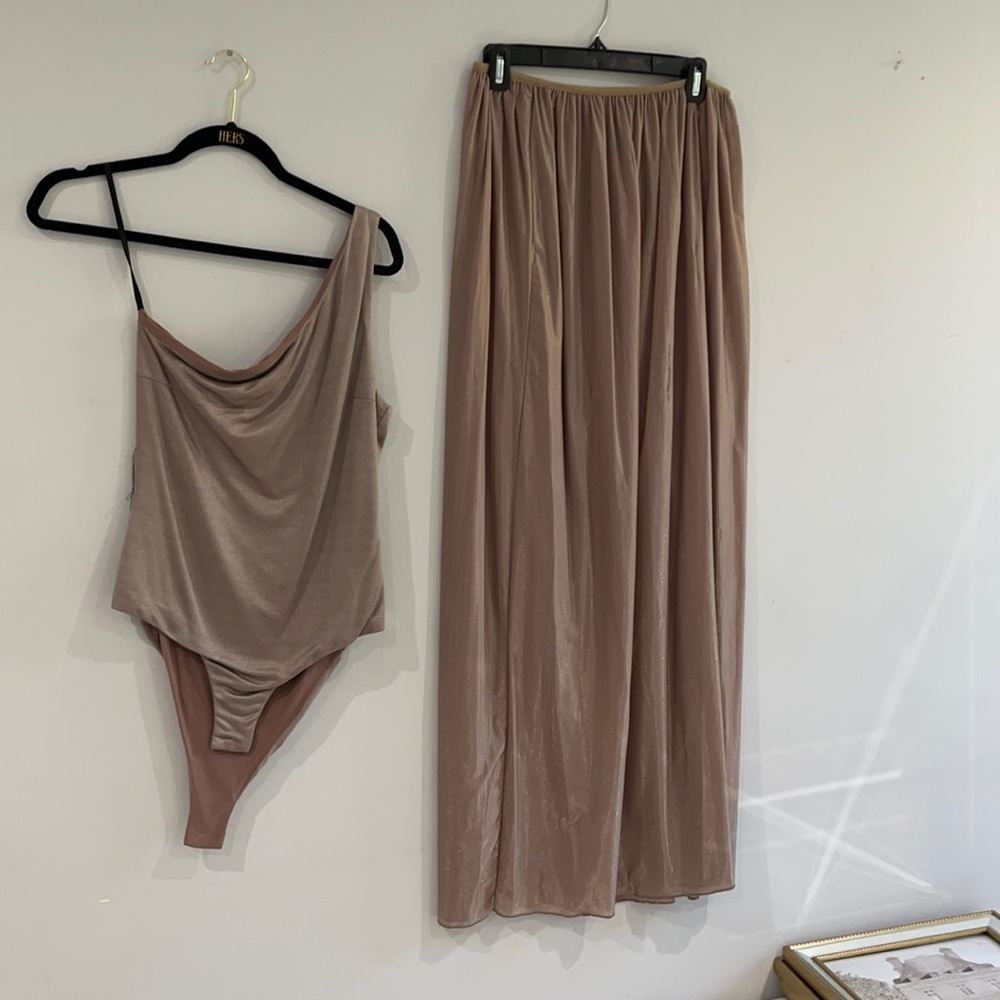 Stunning iridescent Bebe Addiction set